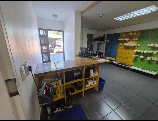 INDUSTRIAL PROPERTY TO RENT IN N4 GATEWAY INDUSTRIAL PARK